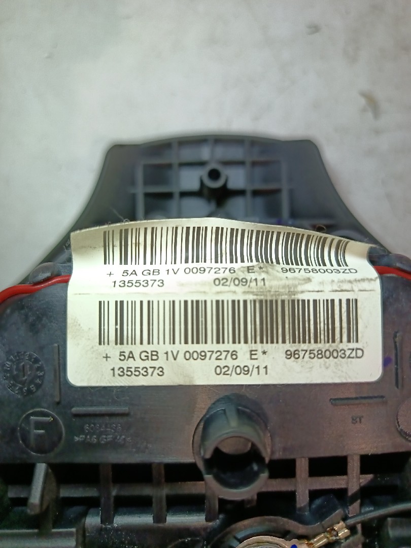 Steering Wheel Airbag PEUGEOT 308 (4A_, 4C_) Imagem-3