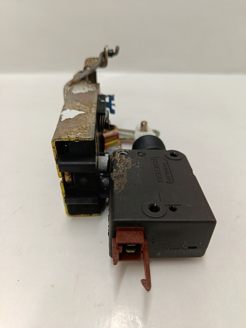 Fechadura / fecho porta frente direito CITROËN Saxo Van (S3) Imagem-1