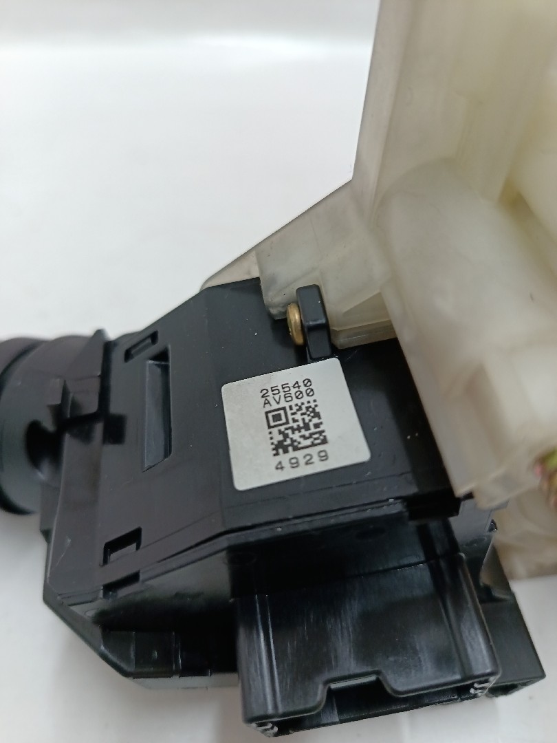 Manípulo do limpa vidros NISSAN Primera Sedan (P12) Imagem-8