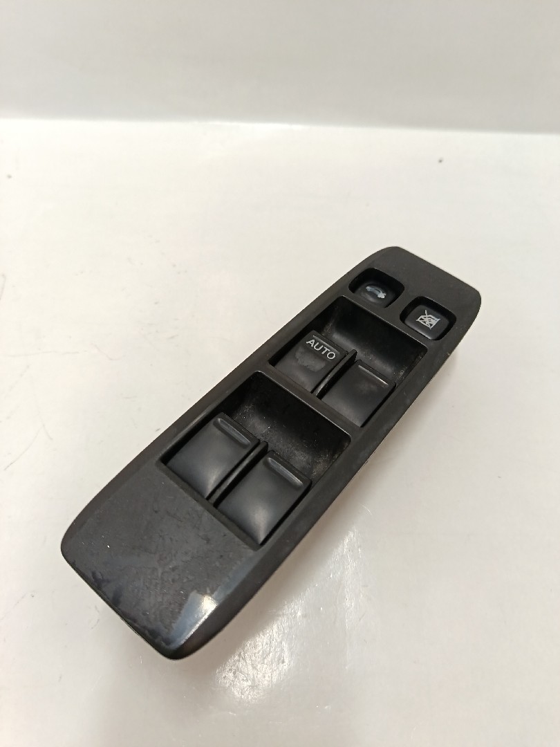 Comando / botão / interruptor vidros frente esquerdo NISSAN - ID S_4284