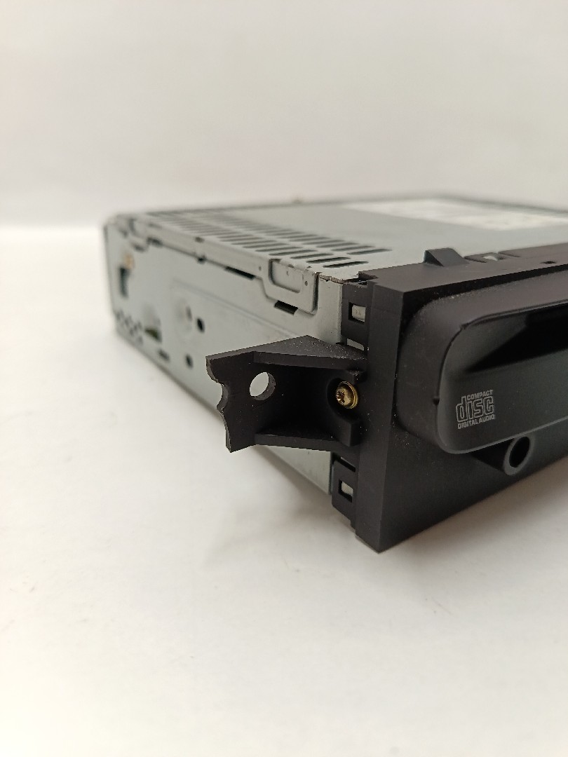 Caixa / leitor CDs NISSAN Primera Sedan (P12) Imagem-2