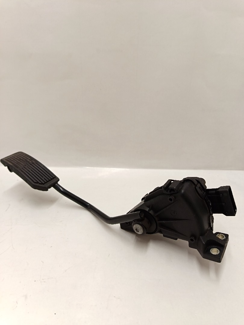 Pedal do acelerador NISSAN - ID S_4295