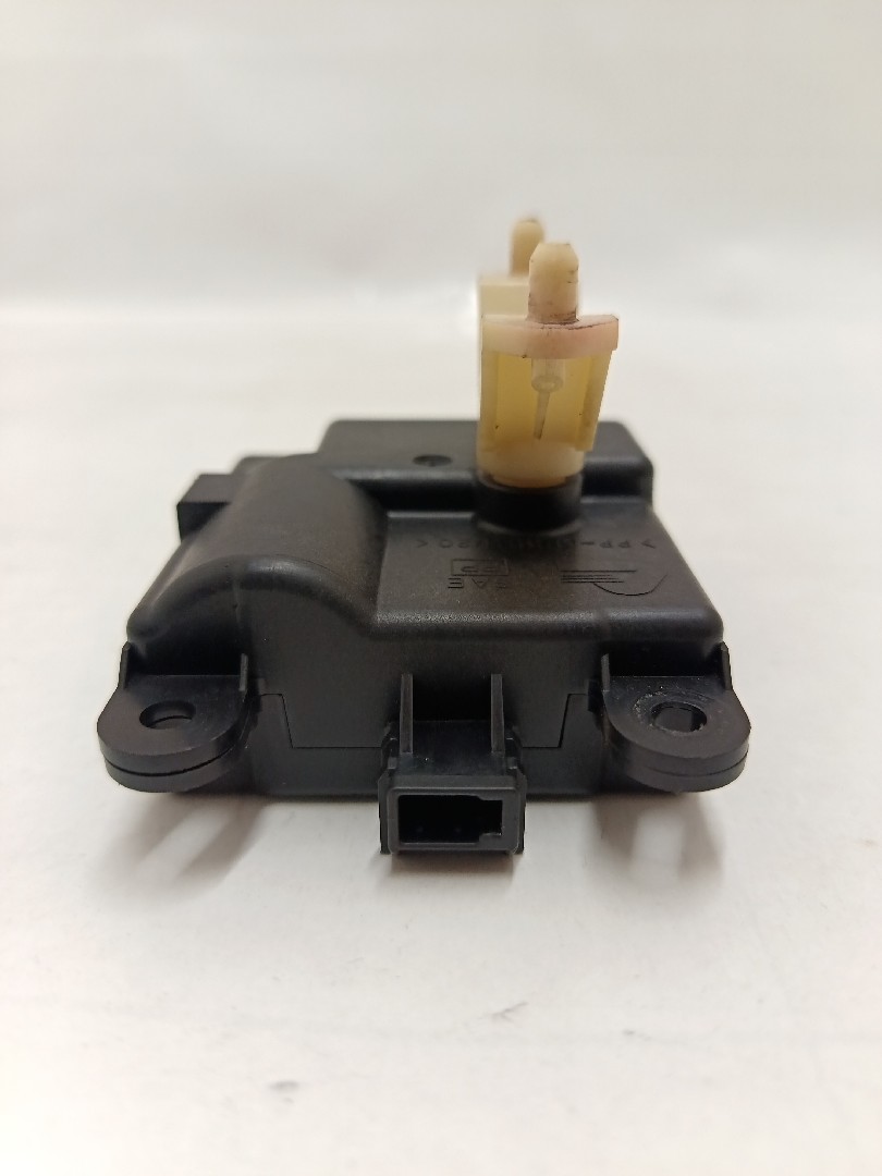 Motor da comporta da sofagem NISSAN Primera Sedan (P12) Imagem-2