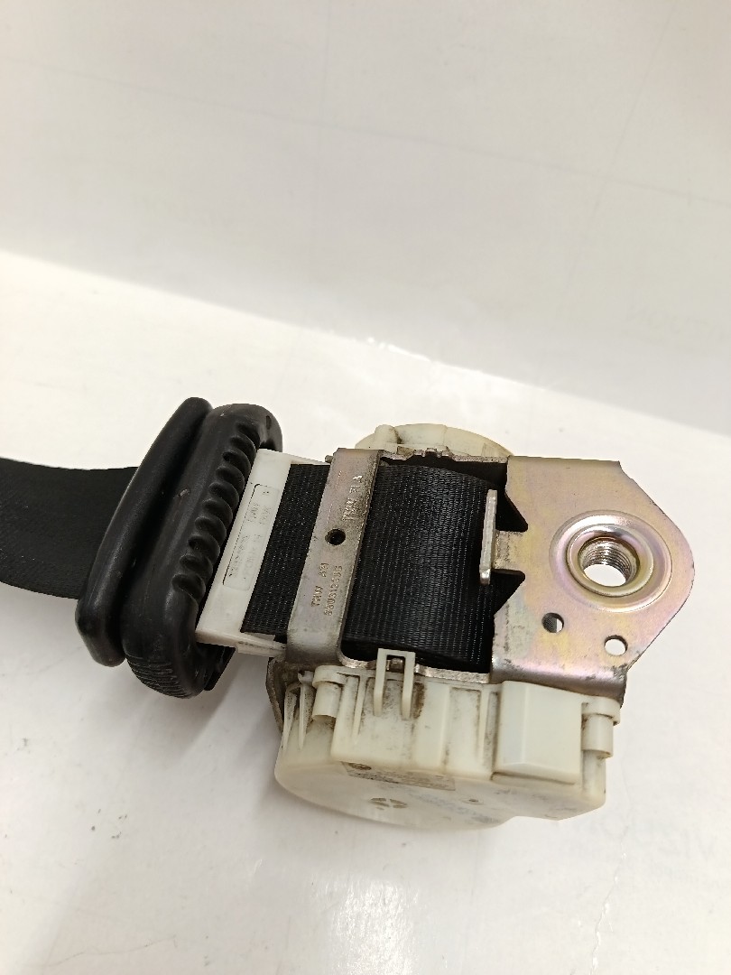 Right front seatbelt IVECO Daily VI Chassis Imagem-2