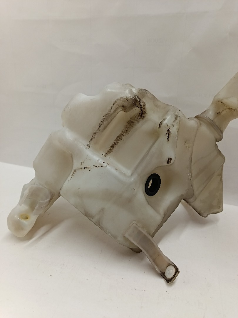 Windshield washer tank VOLKSWAGEN Passat Variant (3B6) Imagem-2