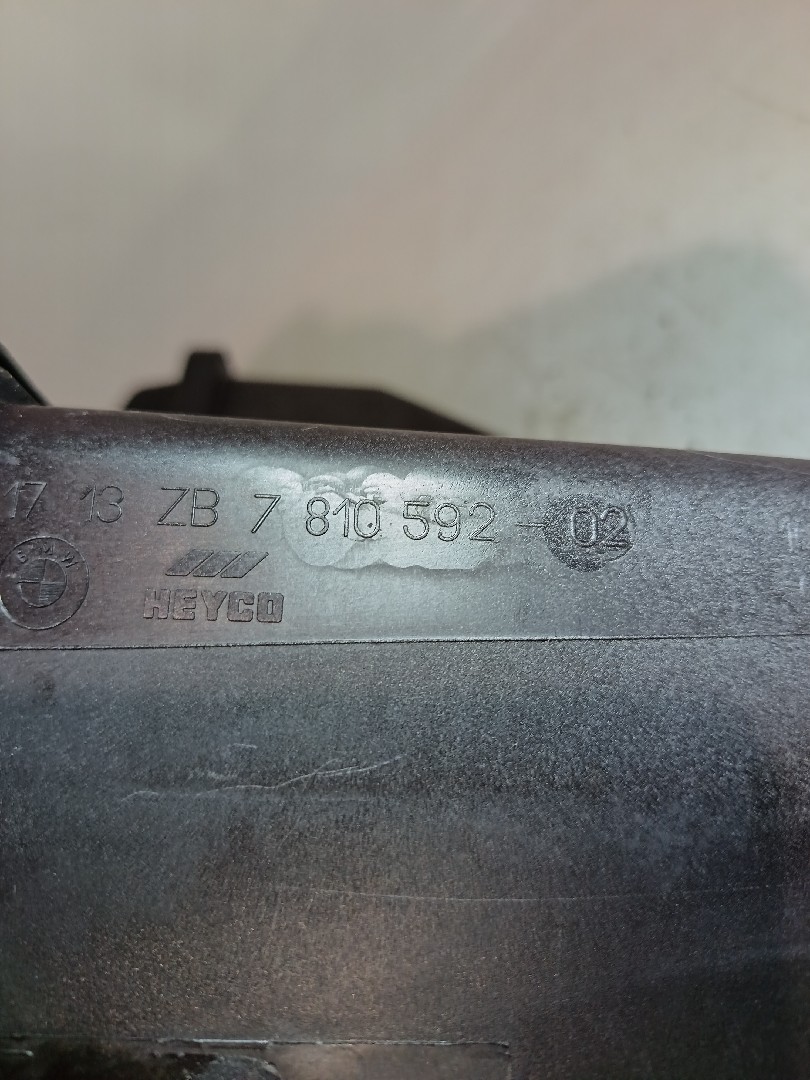 Reservatório / depósito da água / líquido de refrigeração BMW 1 Cabriolet (E88) Imagem-3