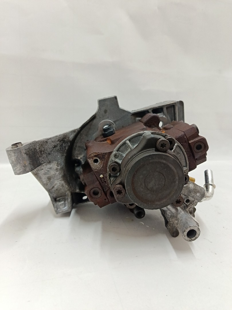 Bomba injetora VOLVO V40 Hatchback Van (525) Imagem-2