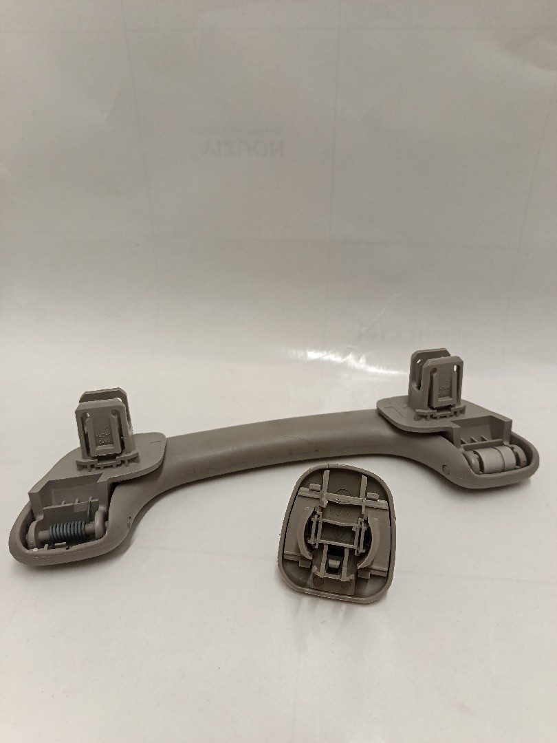 Pega interior porta trás esquerda IRAN KHODRO RENAULT CAPTUR (J5) Imagem-2