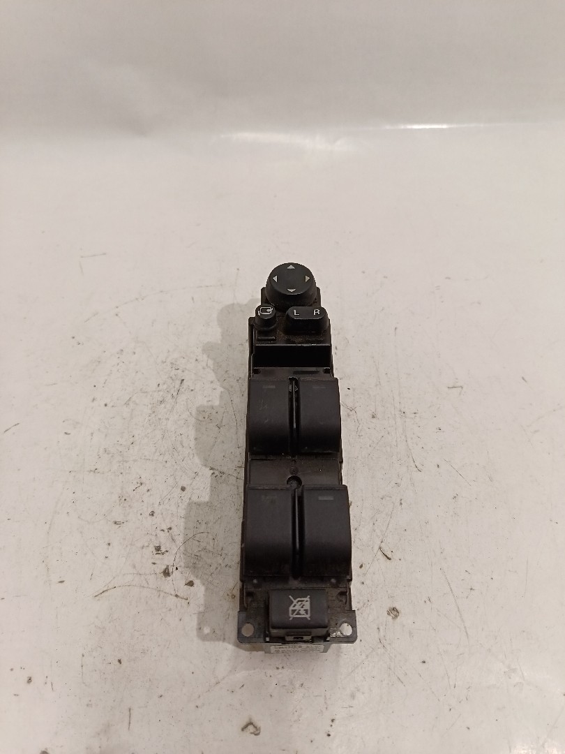 Comando / botão / interruptor vidros frente esquerdo MAZDA - ID S_447
