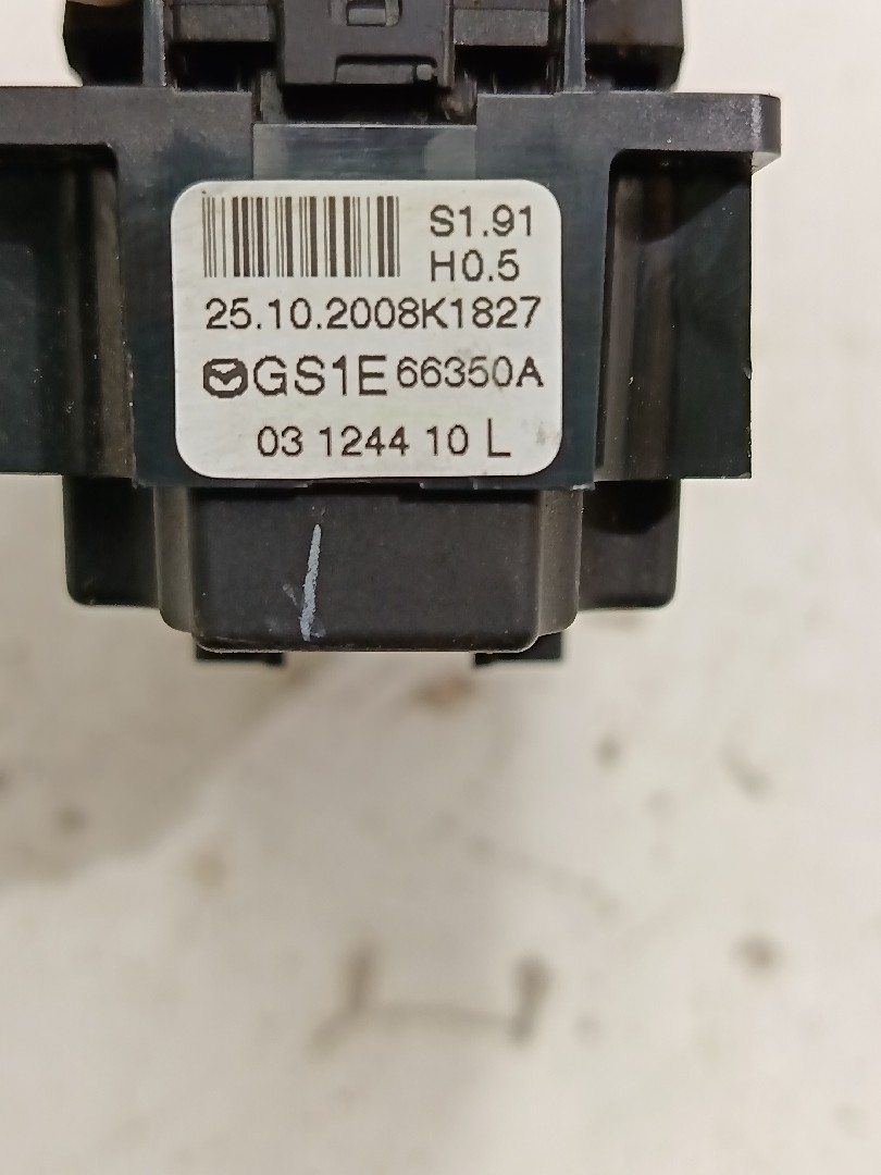 Comando / botão / interruptor vidros frente esquerdo MAZDA 6 Sedan (GH) Imagem-4