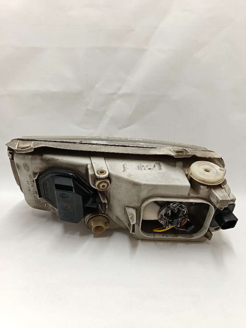 Right Headlight VOLKSWAGEN Passat Variant (3A5, 35I) Imagem-1