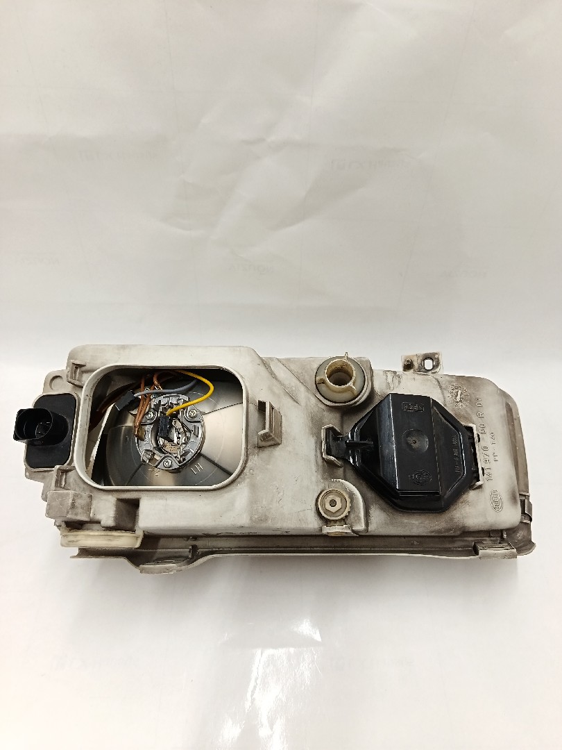 Right Headlight VOLKSWAGEN Passat Variant (3A5, 35I) Imagem-2