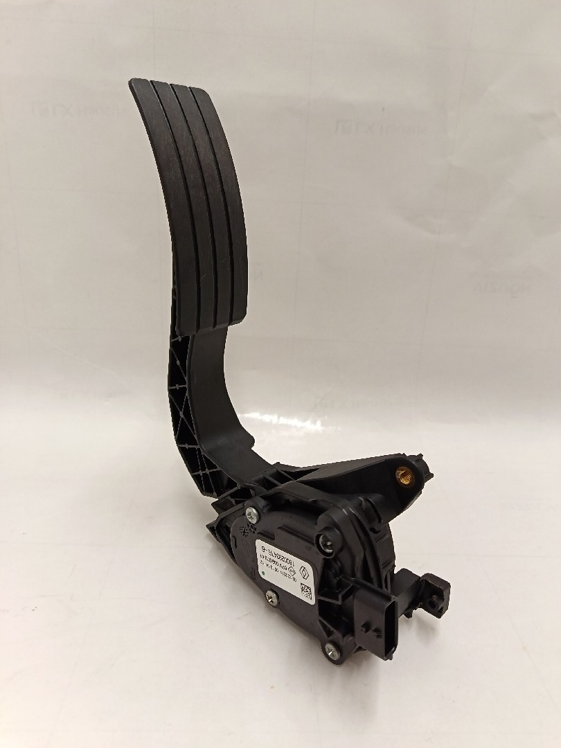 Pedal do acelerador IRAN KHODRO - ID S_4619