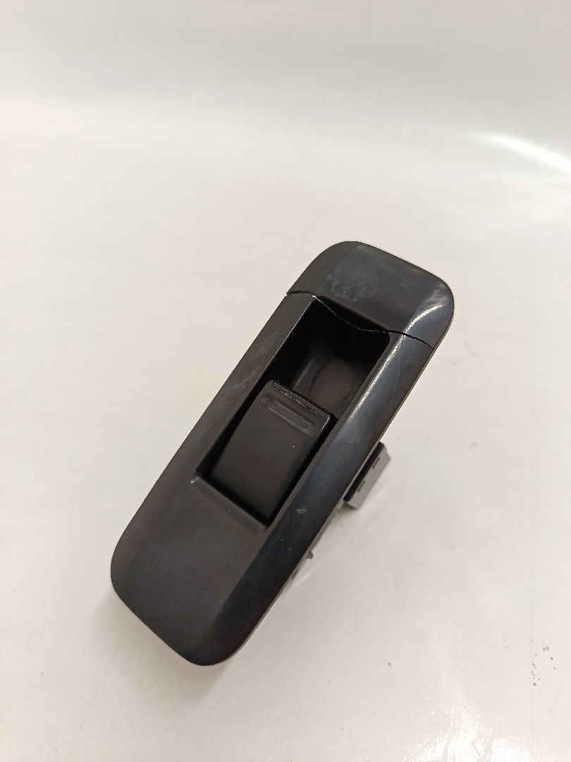 Comando / botão / interruptor vidros trás direito NISSAN - ID S_4623