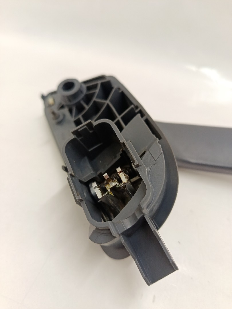 Puxador interior porta frente direito NISSAN Primera Sedan (P12) Imagem-2