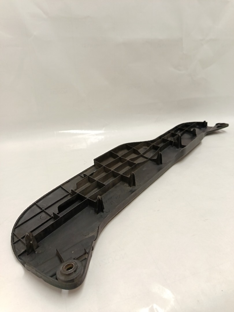 Cobertura do motor / blindagem superior do motor VOLKSWAGEN Passat Variant (3A5, 35I) Imagem-2