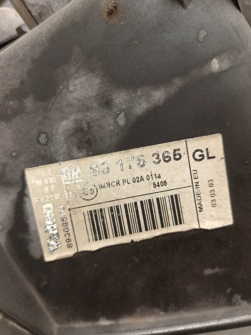 Ótica / farol direita CHEVROLET MERIVA Imagem-4