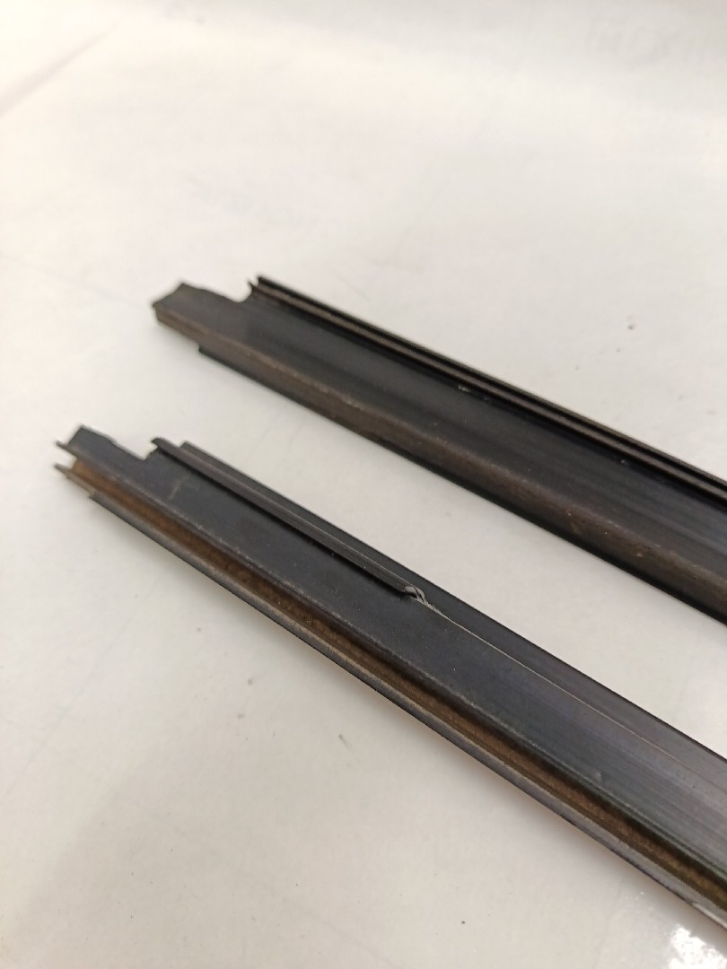 Raspador do vidro da porta frente direita MINI Mini (R56) Imagem-3