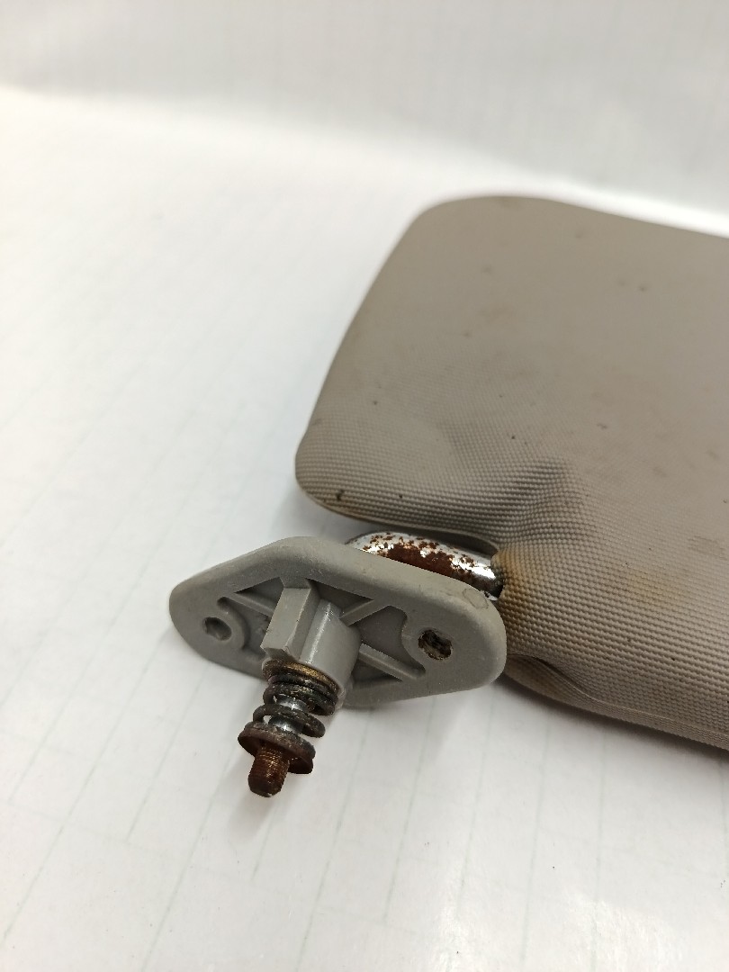 Pála de sol esquerda NISSAN Patrol III Hardtop (K260) Imagem-1