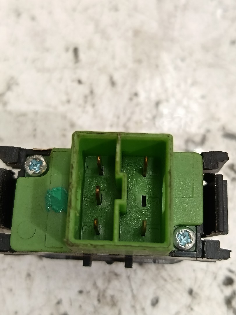 Botão / interruptor desembaciador vidro trás MERCEDES-BENZ Classe A (W168) Imagem-1