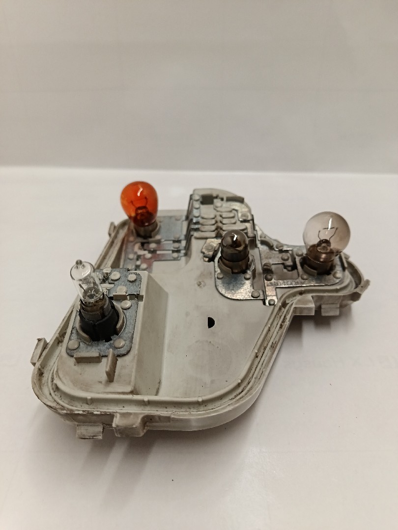 Suporte lâmpada esquerdo AUDI A3 (8P1) Imagem-1