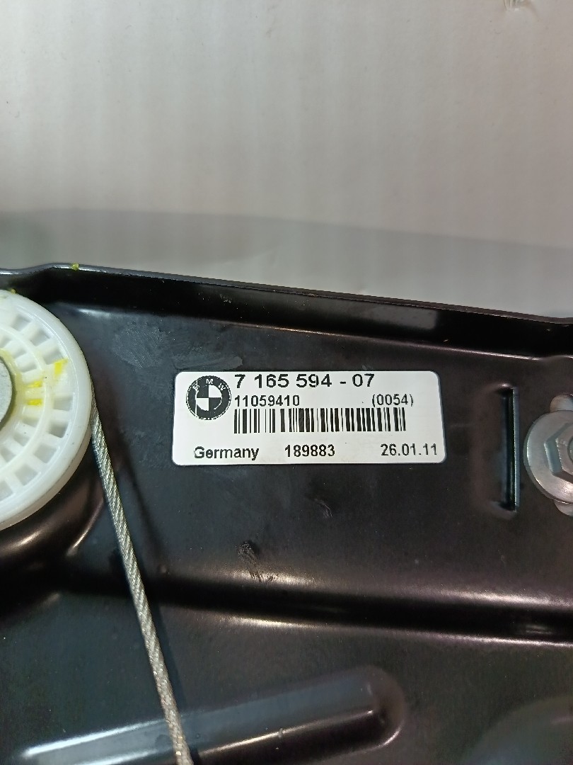 Elevador vidros trás direito BMW 1 Cabriolet (E88) Imagem-4