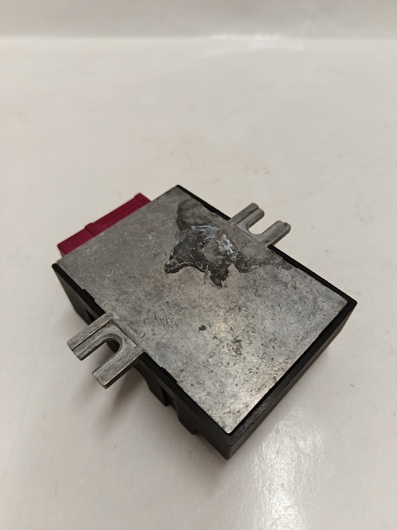 Centralina combustível BMW 1 (E87) Imagem-2