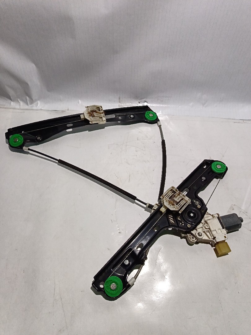 Elevador vidros frente esquerdo BMW - ID S_62