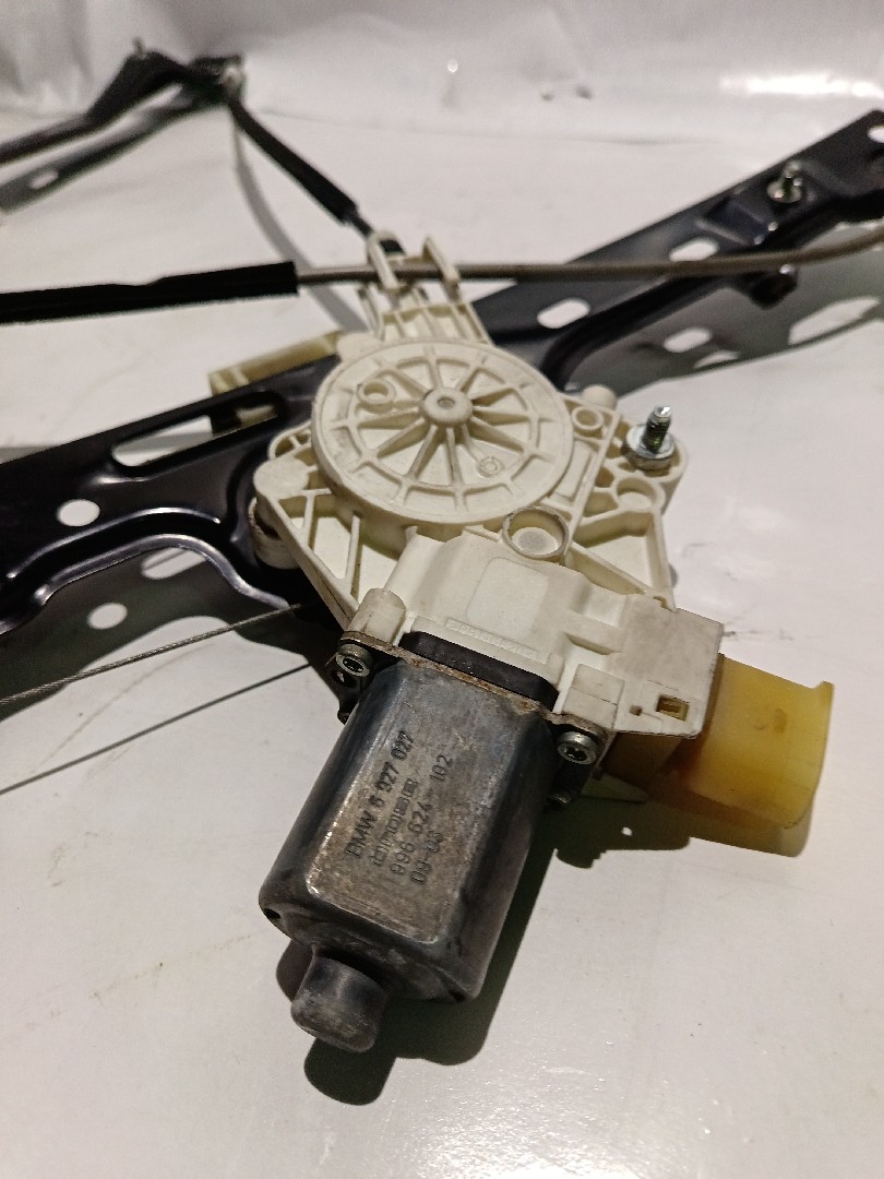 Elevador vidros frente esquerdo BMW 1 (E87) Imagem-4