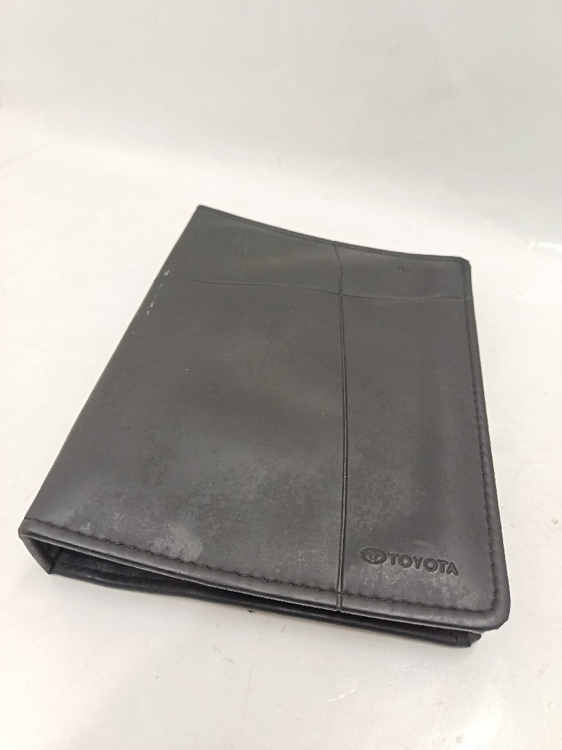 Bolsa com manual de utilizador do veículo TOYOTA Avensis Liftback (_T25_) Imagem-2