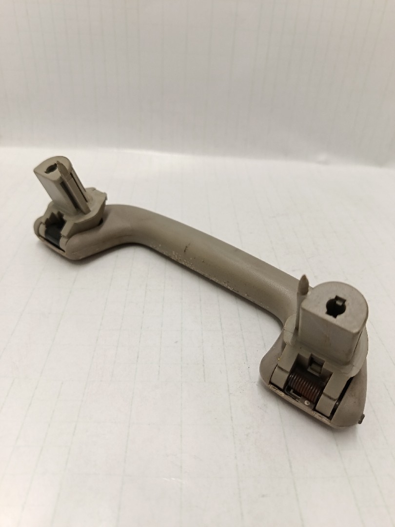 Pega interior porta frente direita TOYOTA Avensis Liftback (_T25_) Imagem-1