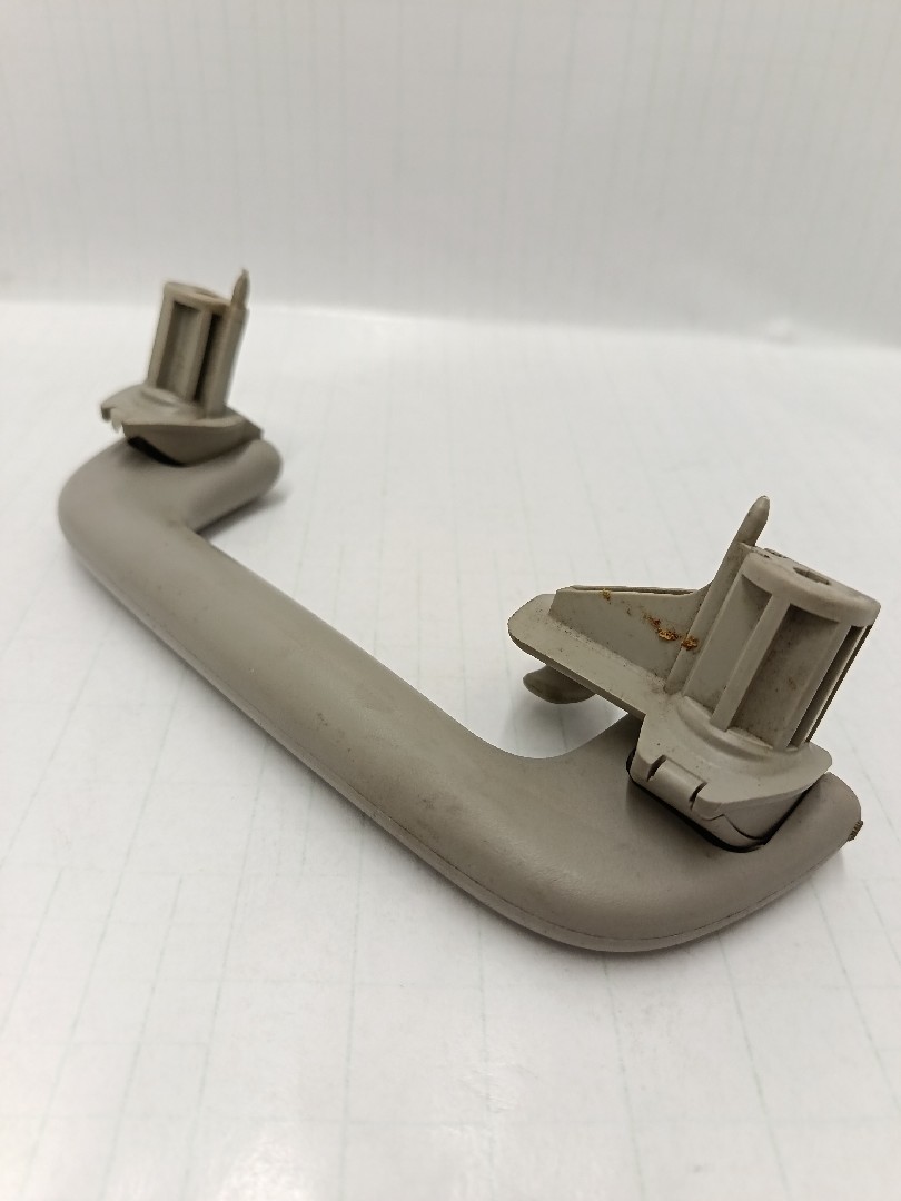 Pega interior porta trás esquerda TOYOTA Avensis Liftback (_T25_) Imagem-1