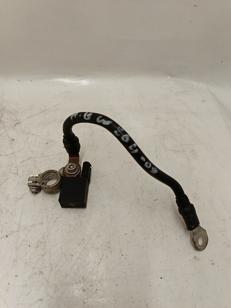 Terminal / cabo negativo da bateria MERCEDES-BENZ Classe C (W204) Imagem-2