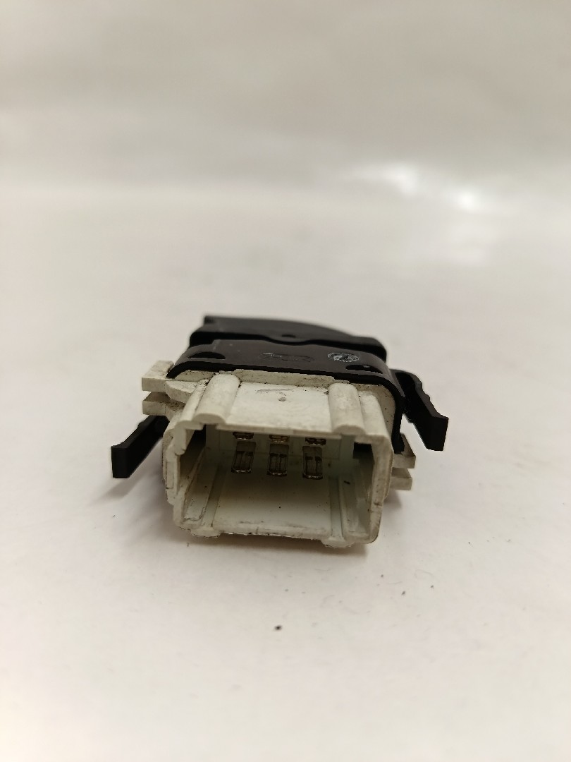 Comando / botão / interruptor vidros frente direito RENAULT Clio II (BB0/1/2_, CB0/1/2_) Imagem-1