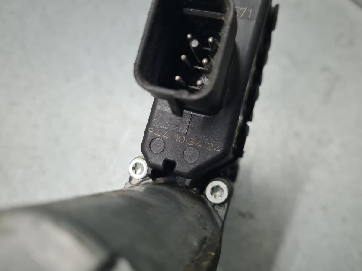 Moteur lève-vitre avant gauche OPEL Astra H Hatchback (L48) Imagem-3