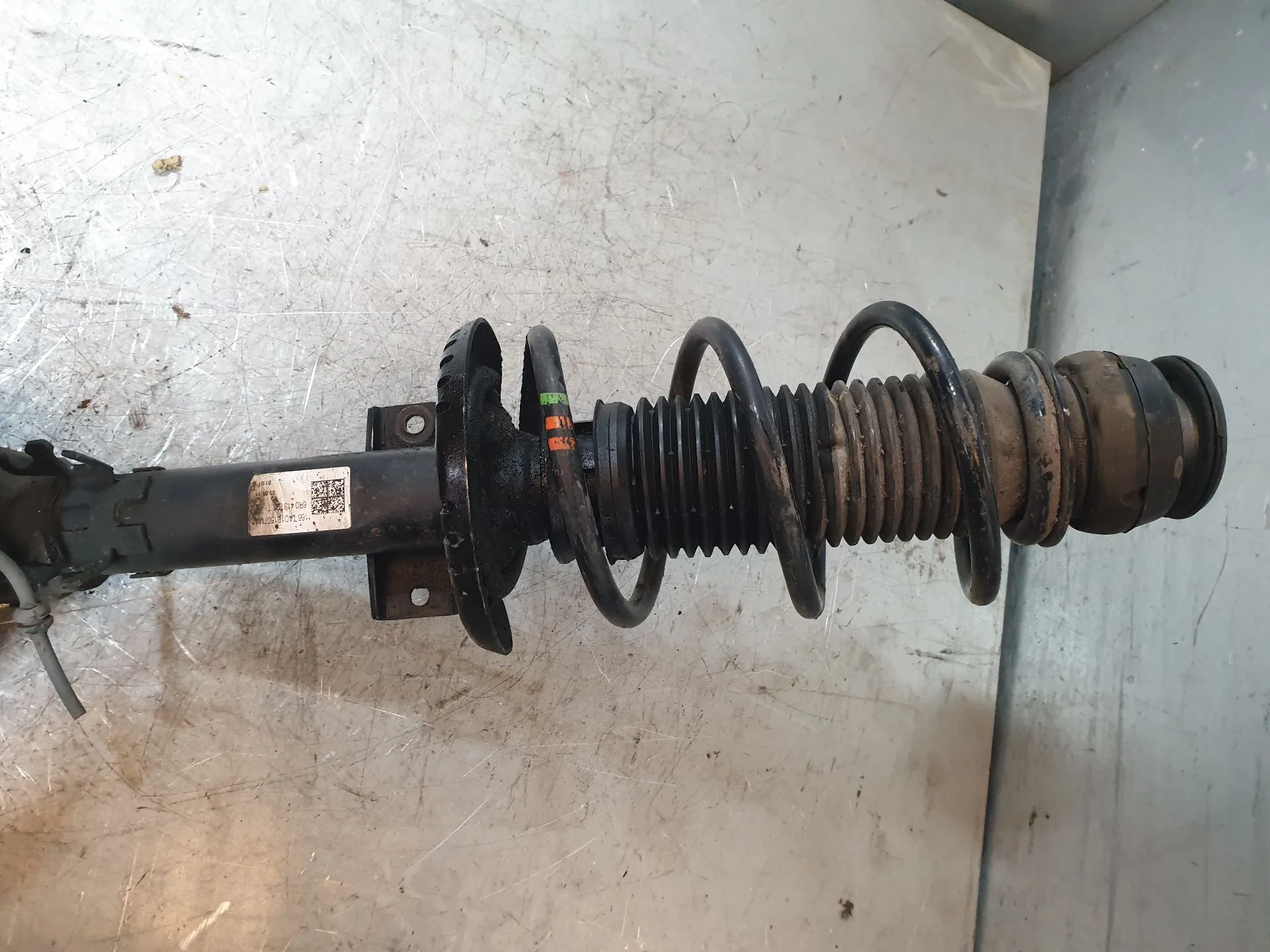 Left Front Shock Absorber AUDI A1 (8X1, 8XK)