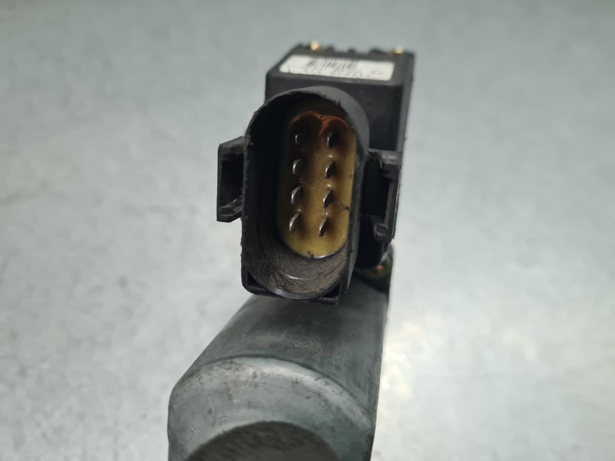 Motor vidro frente direito AUDI A4 (8D2, B5) Imagem-4