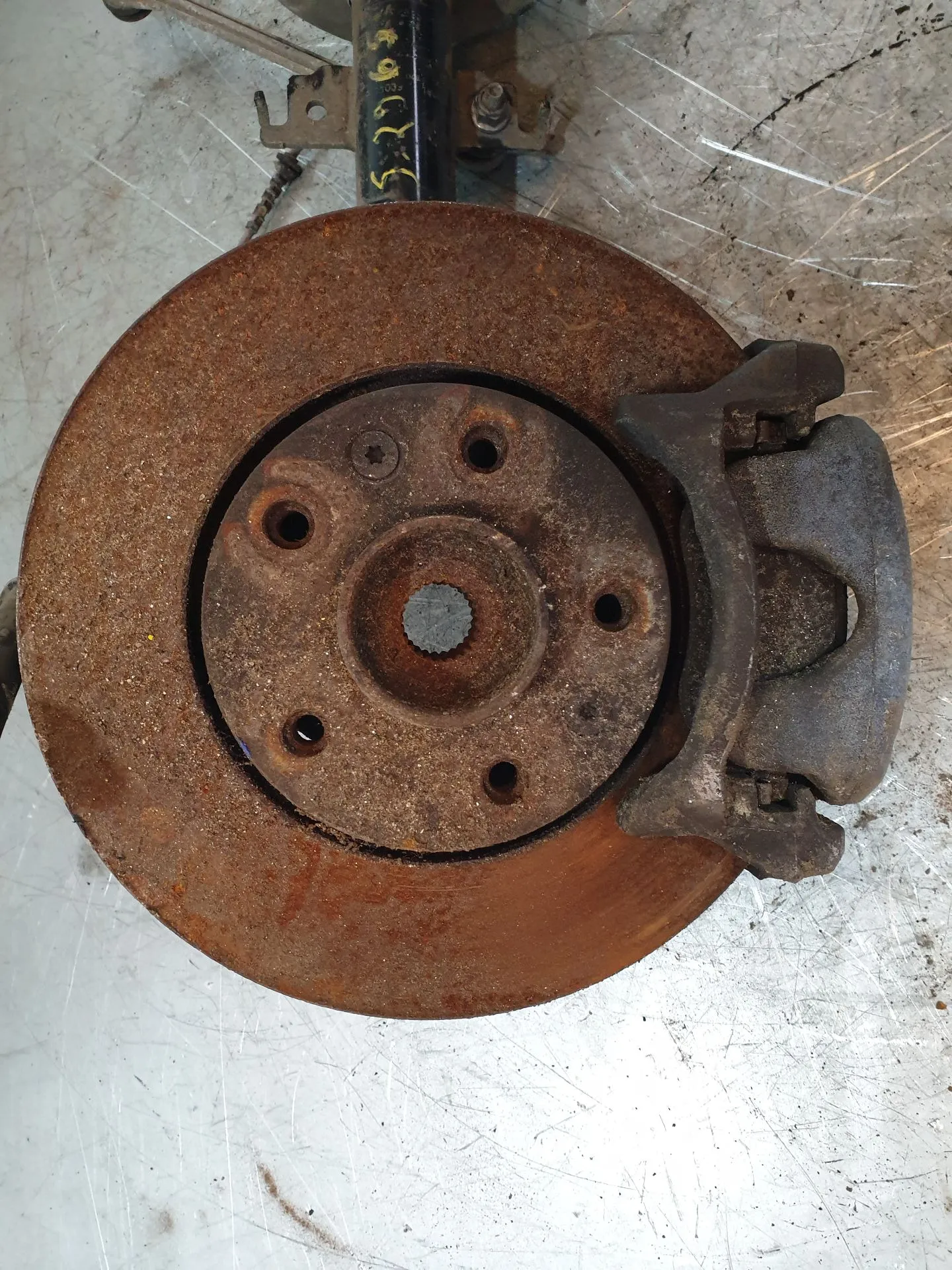 Fusello anteriore destro RENAULT Clio IV (BH_)