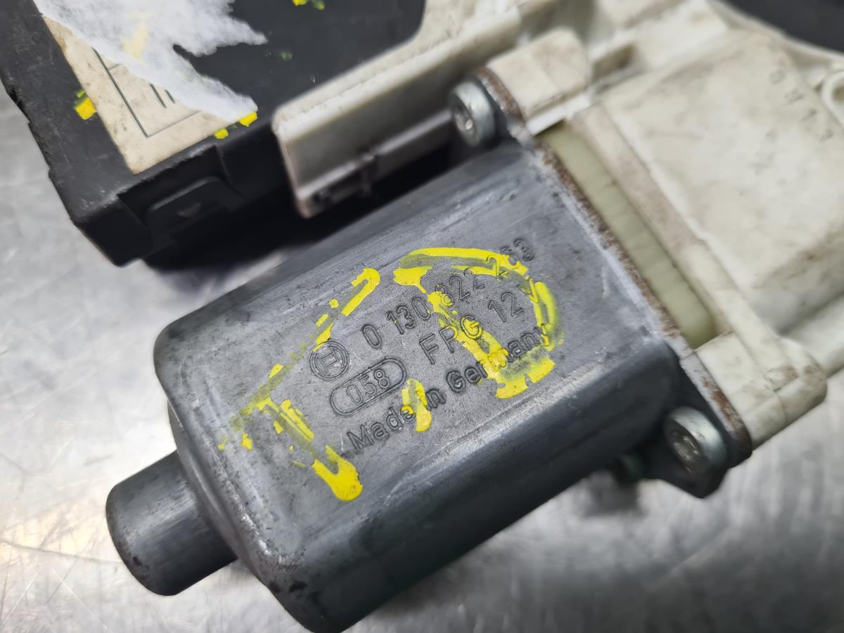 Motor vidro trás direito AUDI A3 (8P1) Imagem-2