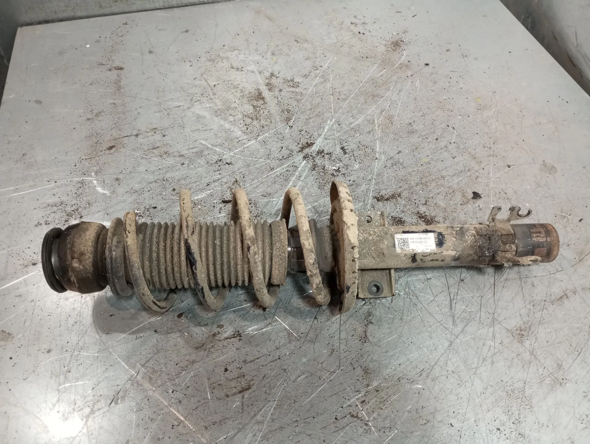 Amortiguador Delantero Izquierdo SEAT Ibiza IV (6J5, 6P1)