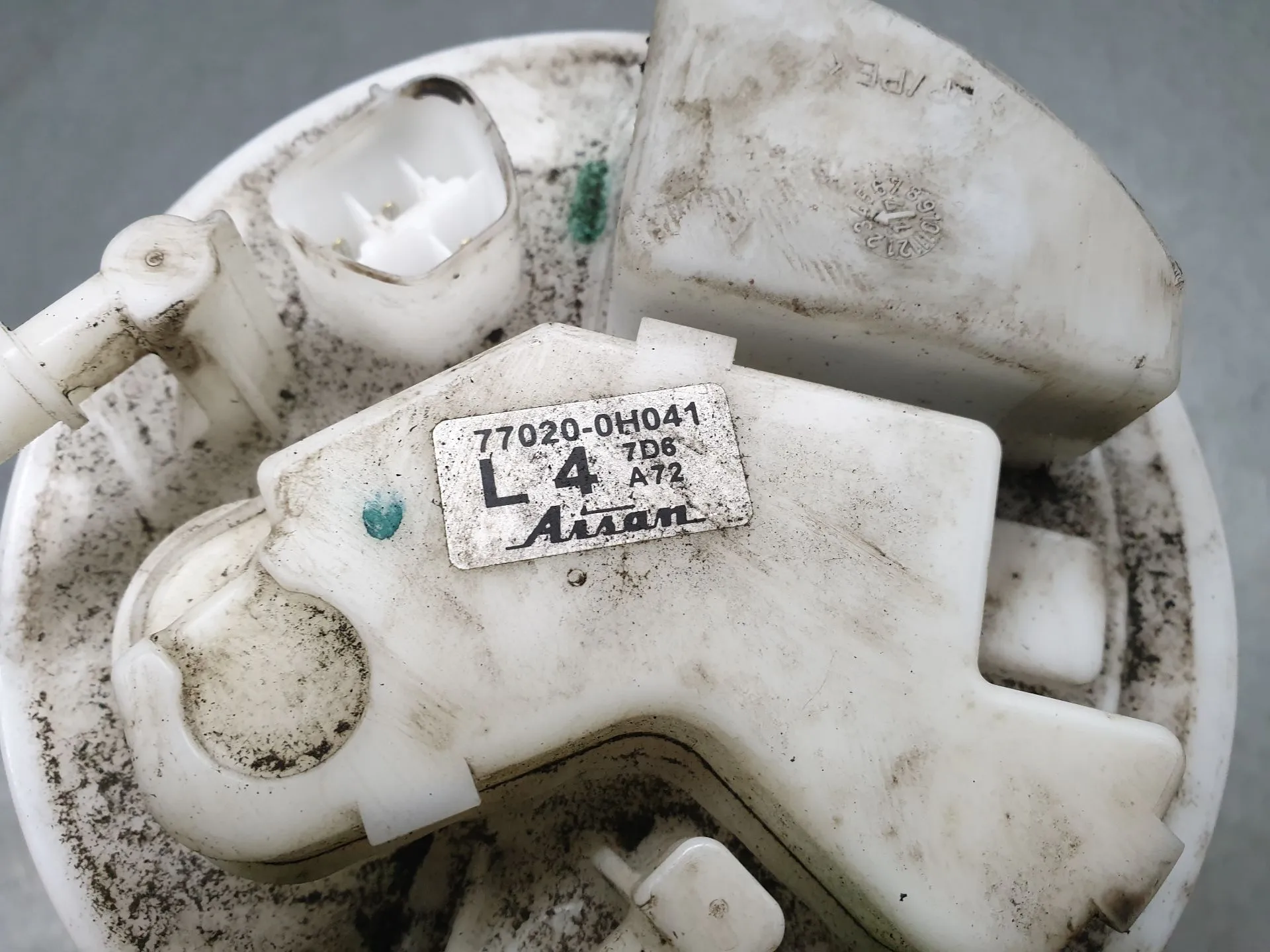 Bomba de combustível PEUGEOT 108 Imagem-3