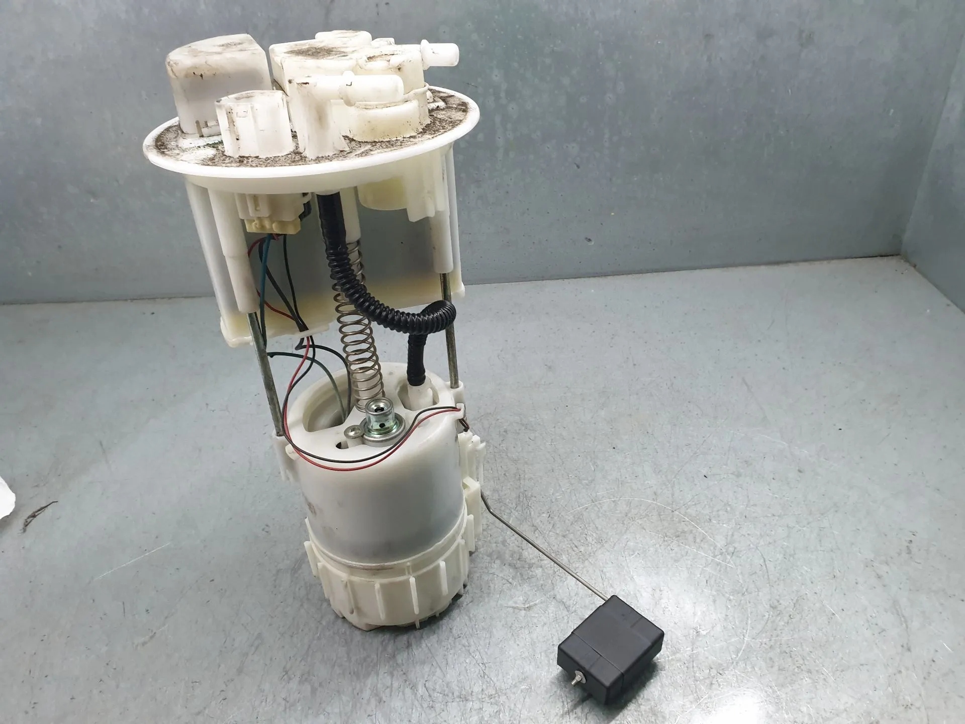 Bomba de combustível PEUGEOT 108 Imagem-1