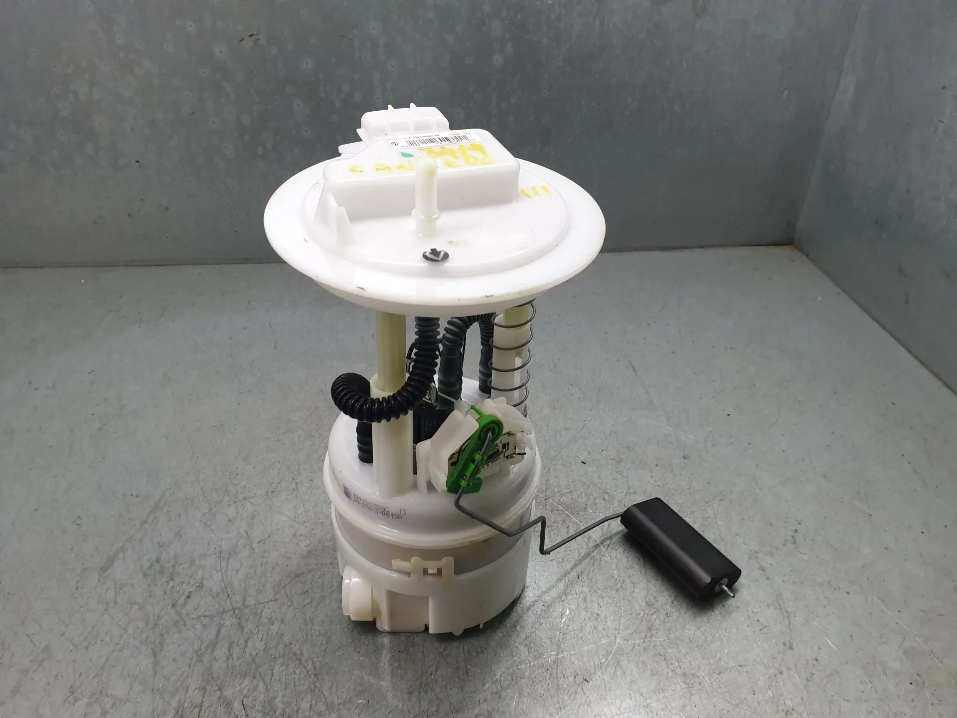 Bomba de combustível DACIA Sandero III