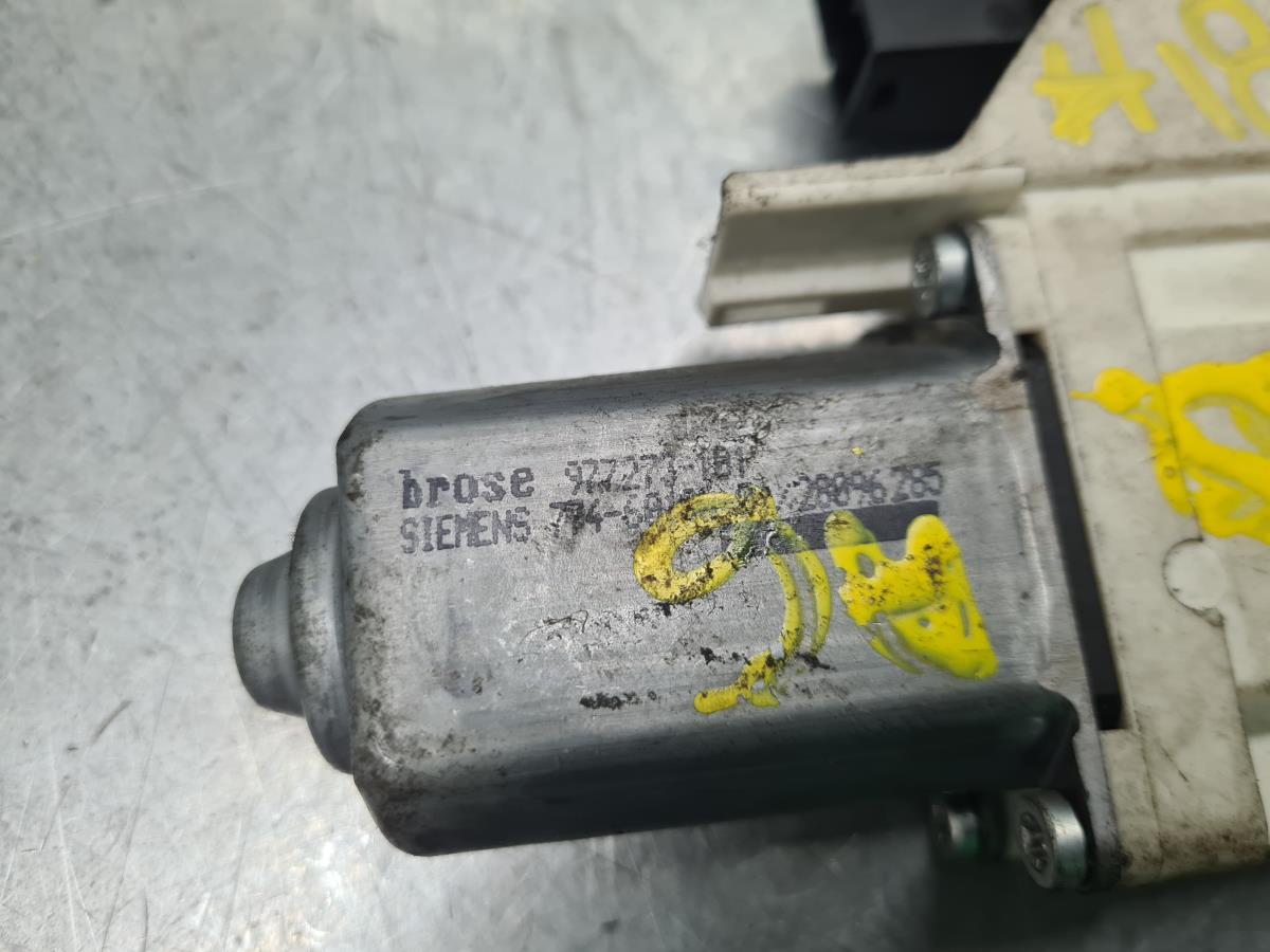 Moteur lève-vitre avant gauche AUDI A6 (4F2, C6) Imagem-4