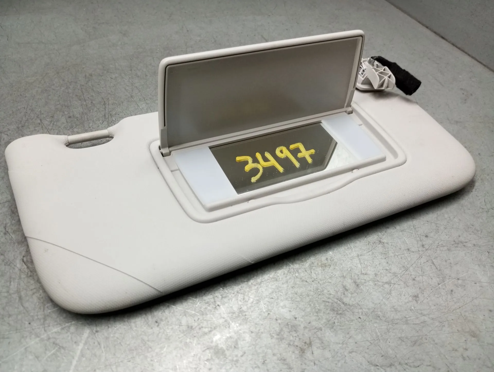 Right Sun Visor FORD Fiesta VII (HJ, HF) Imagem-1