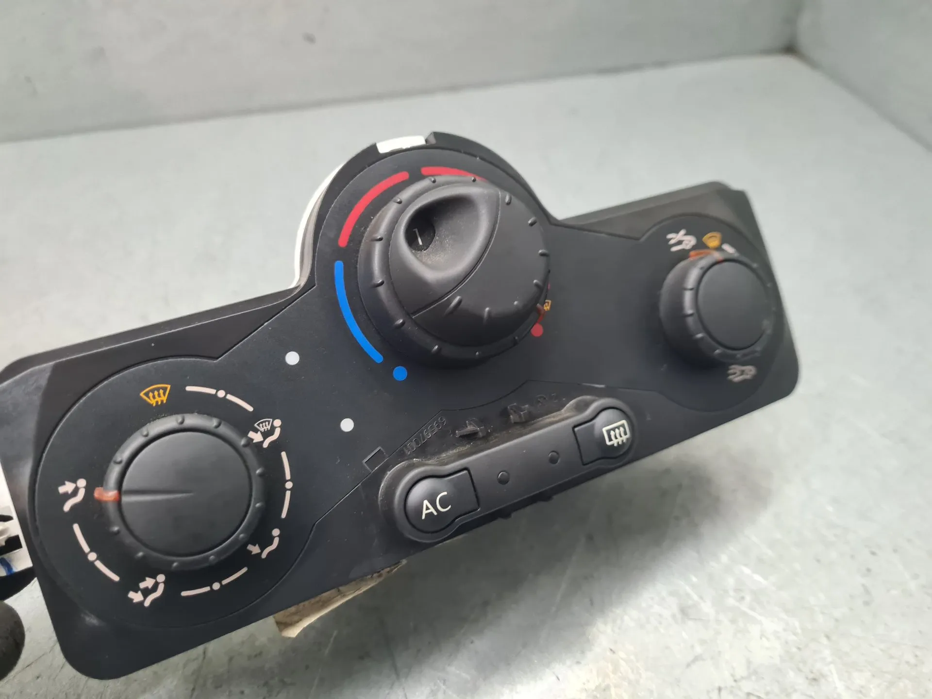 Comando clima RENAULT Kangoo Express (FW0/1_) Imagem-1