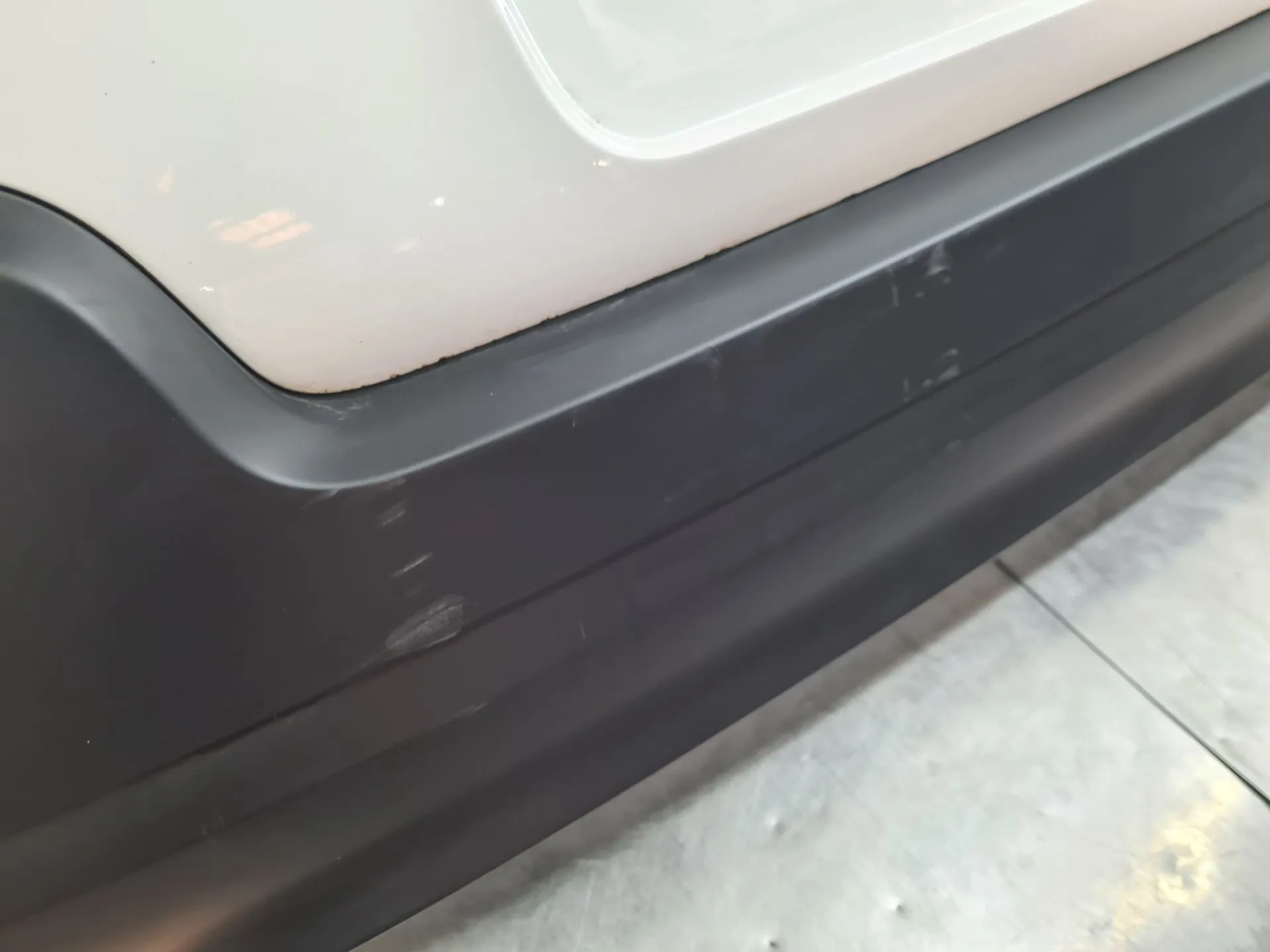 Parachoques Trasero CITROËN C3 III (SX) Imagem-7