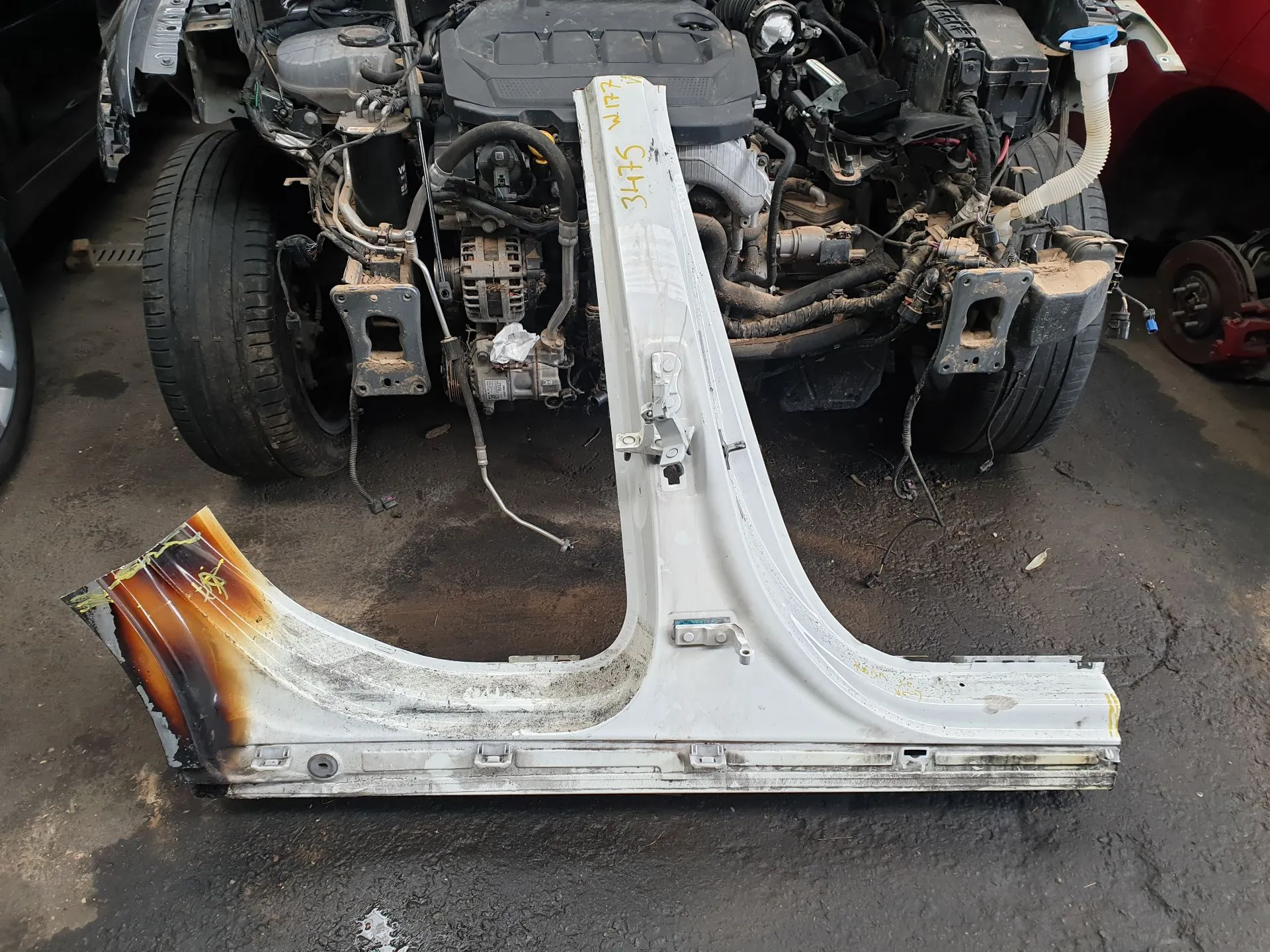 Pilar em Chapa MERCEDES-BENZ Classe A (W177)