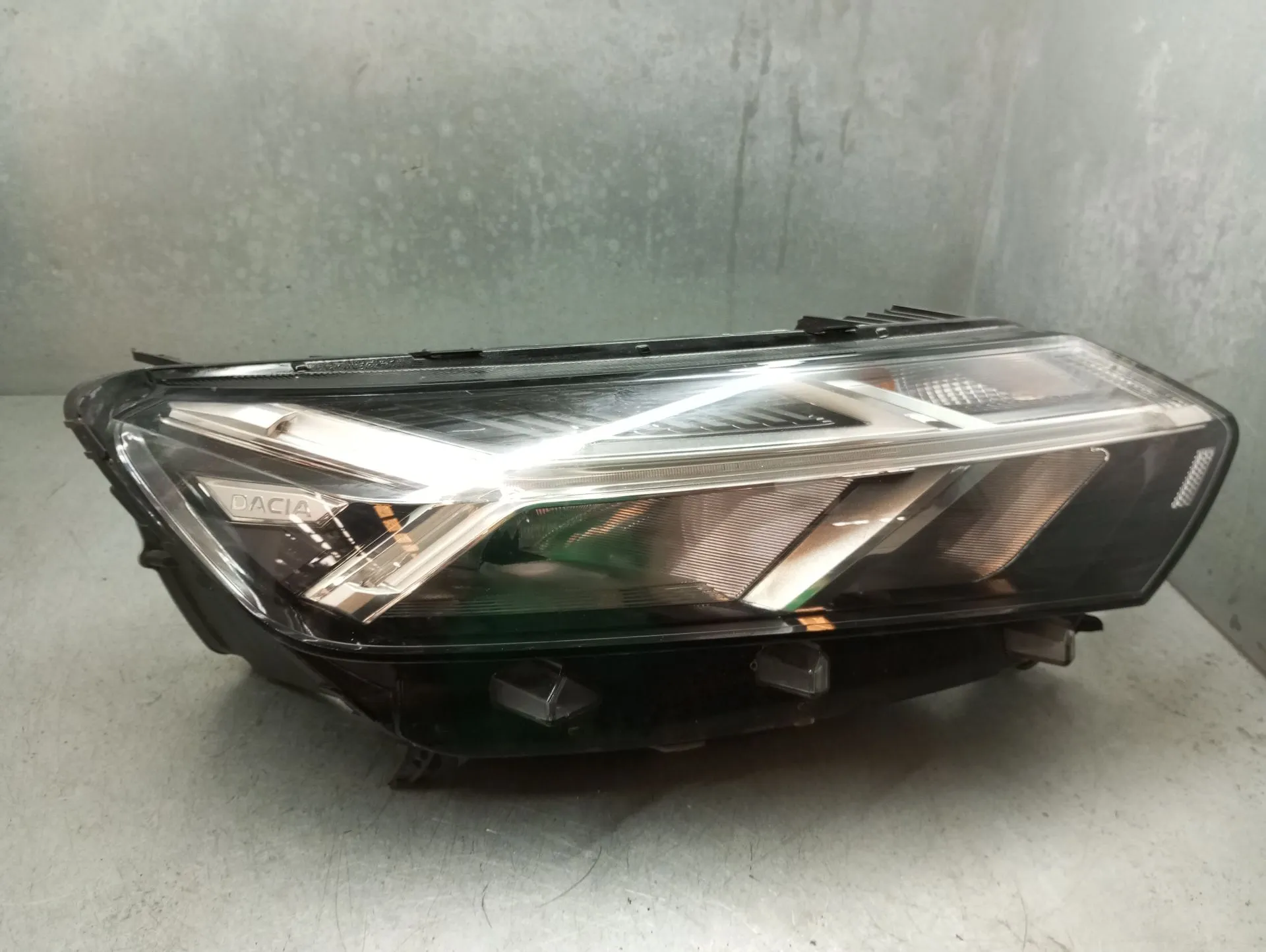 Óptica / faro Derecho DACIA Sandero III