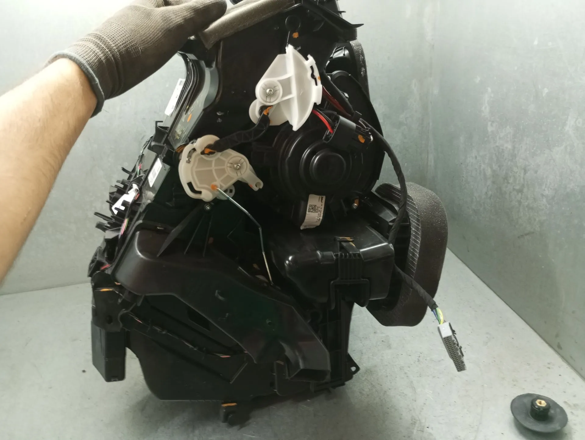 Complete heating radiator DACIA Duster III (P1310) Imagem-1